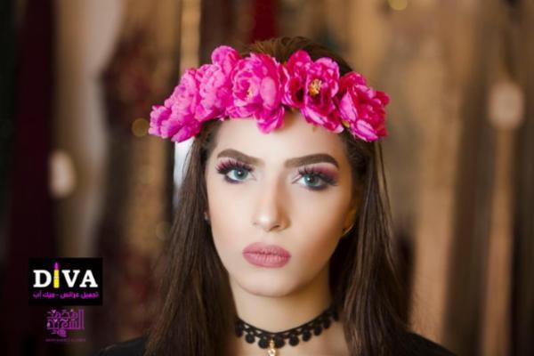 منى الرقيقة الجميلة في ديفا أتيليه وميك أب أستوديو