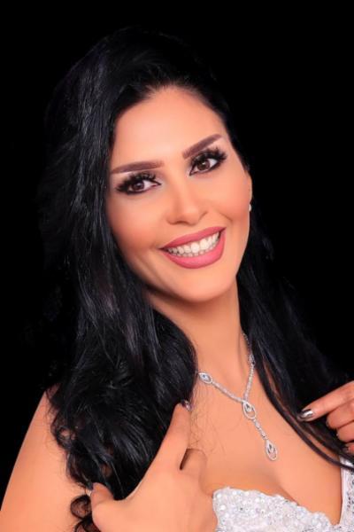 الفنانة ساندي علي ... في ديفا أتيليه وميك أب أستوديو
