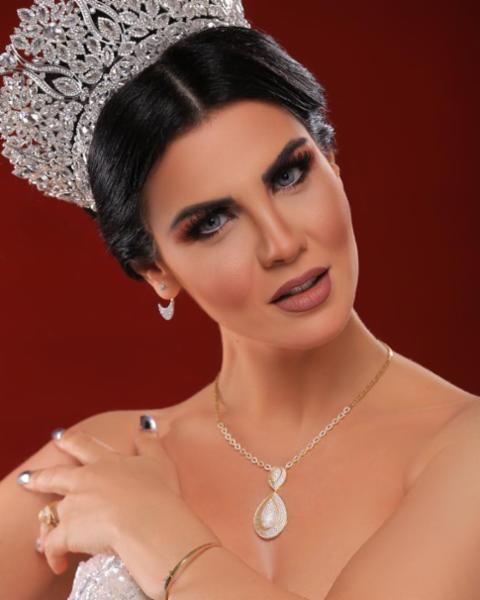 الفنانة تاتيانا ... في ديفا أتيليه وميك أب أستوديو 