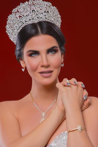 الفنانة تاتيانا ... في ديفا أتيليه وميك أب أستوديو 