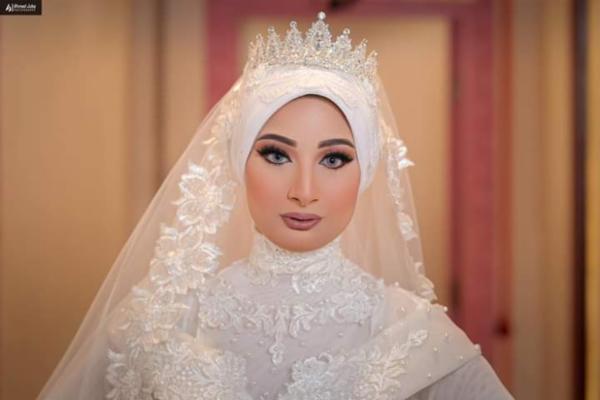للبساطة عنوان مع ديفا أتيليه وميك أب أستوديو